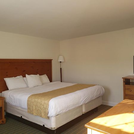 Town & Country Inn Сиконк Экстерьер фото