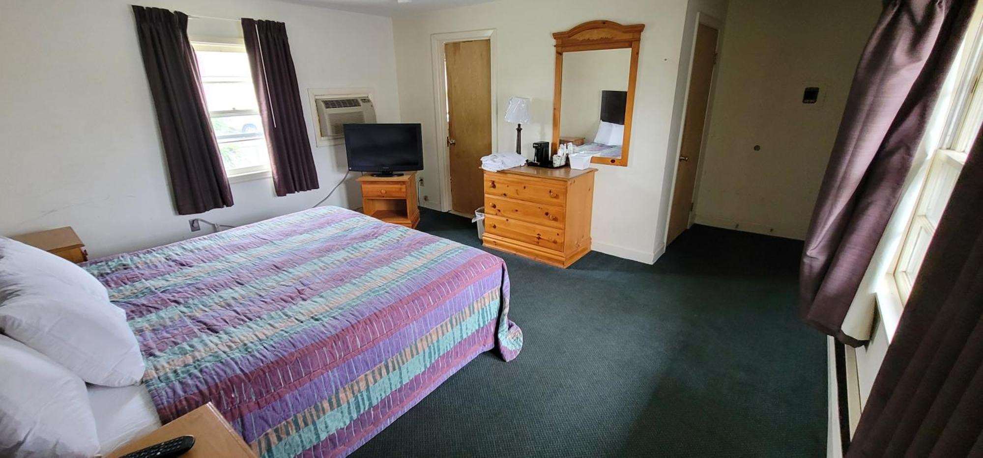 Town & Country Inn Сиконк Экстерьер фото