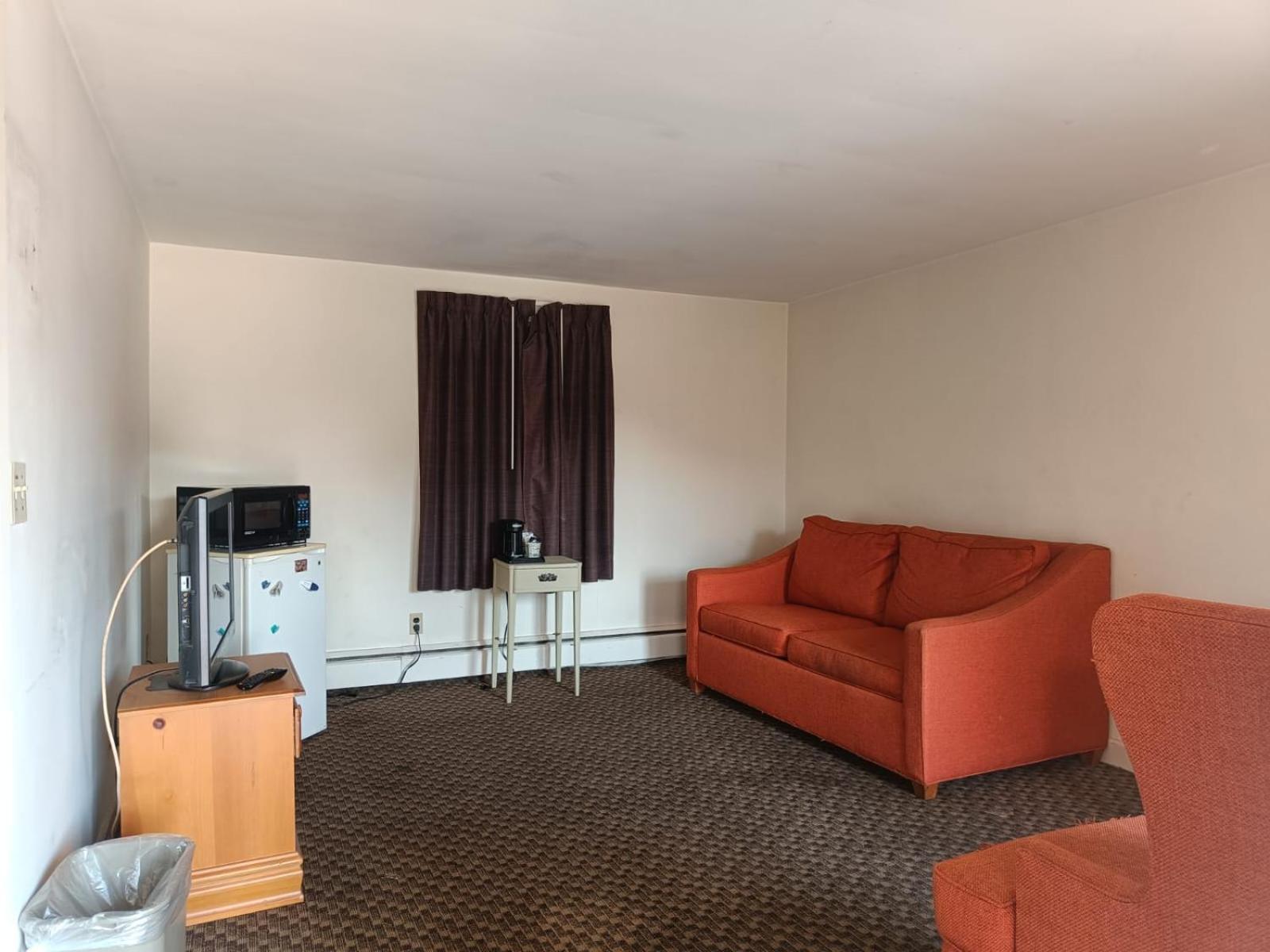 Town & Country Inn Сиконк Экстерьер фото