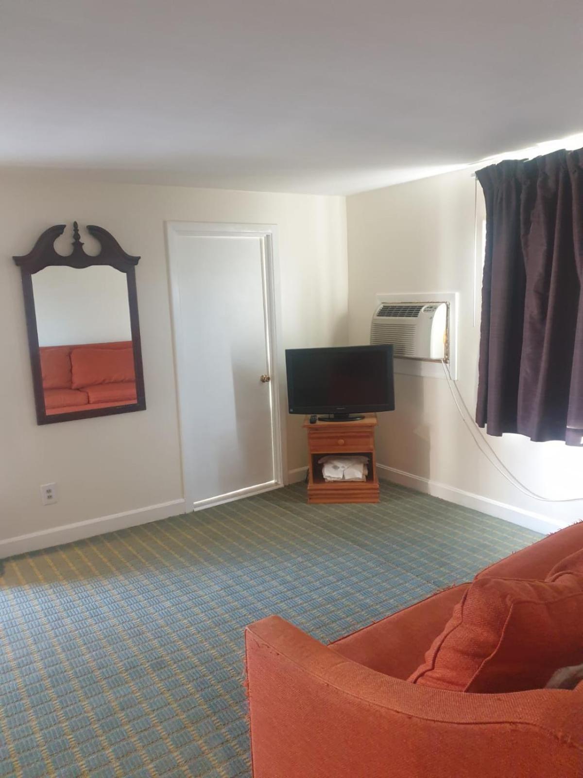 Town & Country Inn Сиконк Экстерьер фото